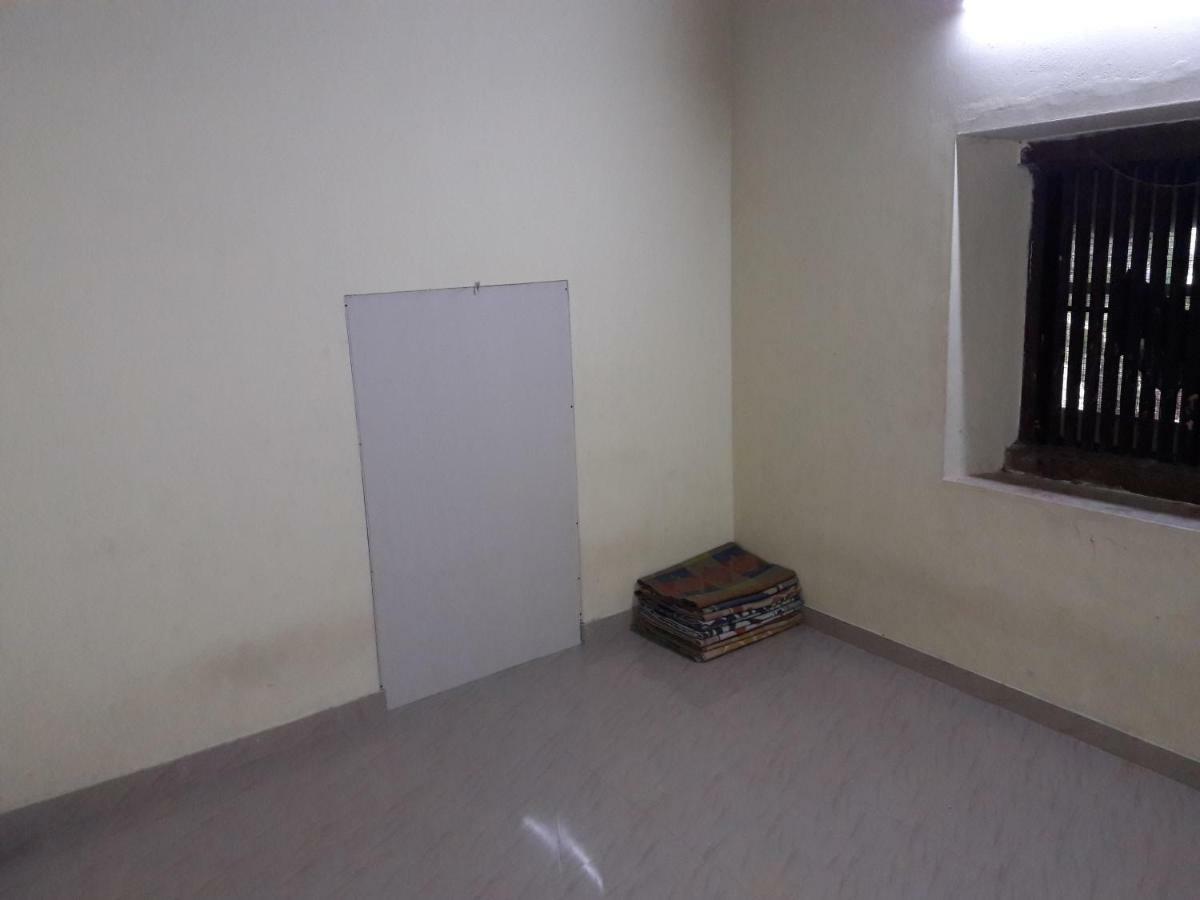 Devasthanam Lodge Thiruvananthapuram Екстериор снимка